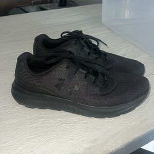 Men’s Under Armor Tennis Shoes